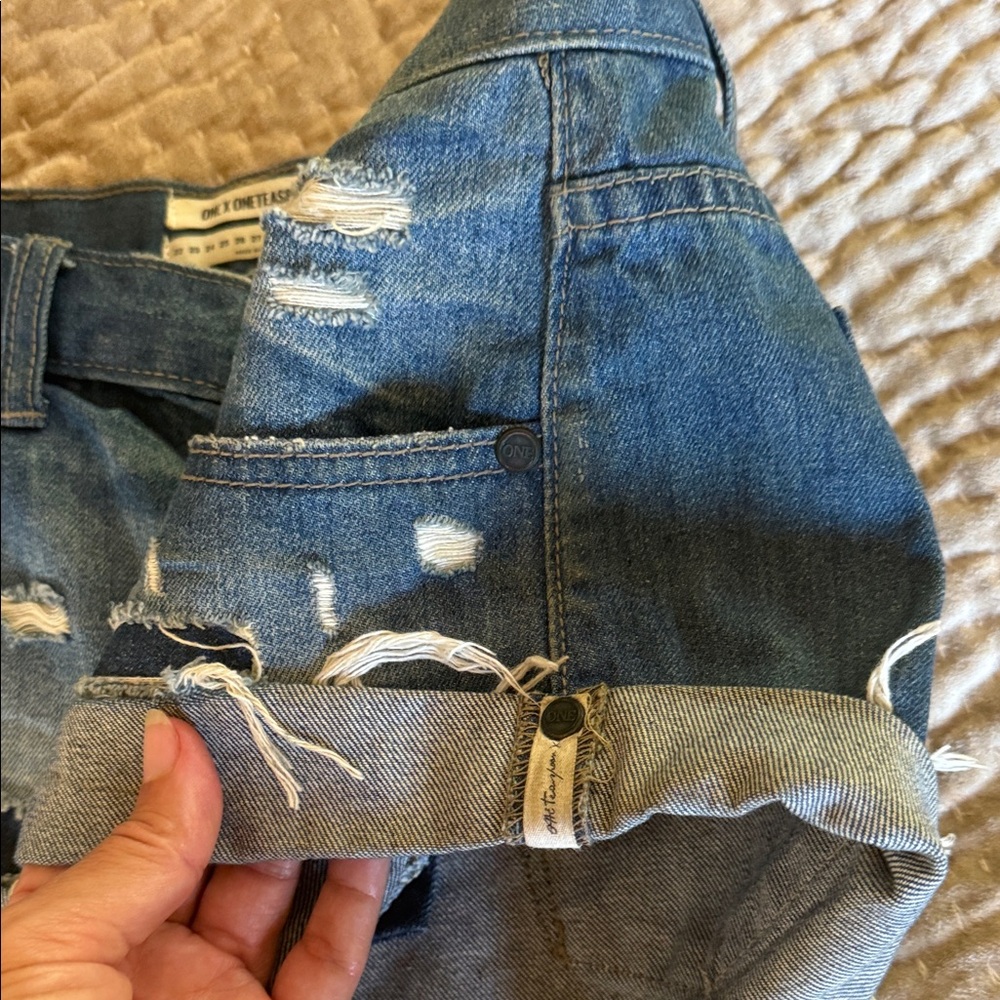 One Teaspoon bandits Distressed Denim Shorts - Picture 8 of 8